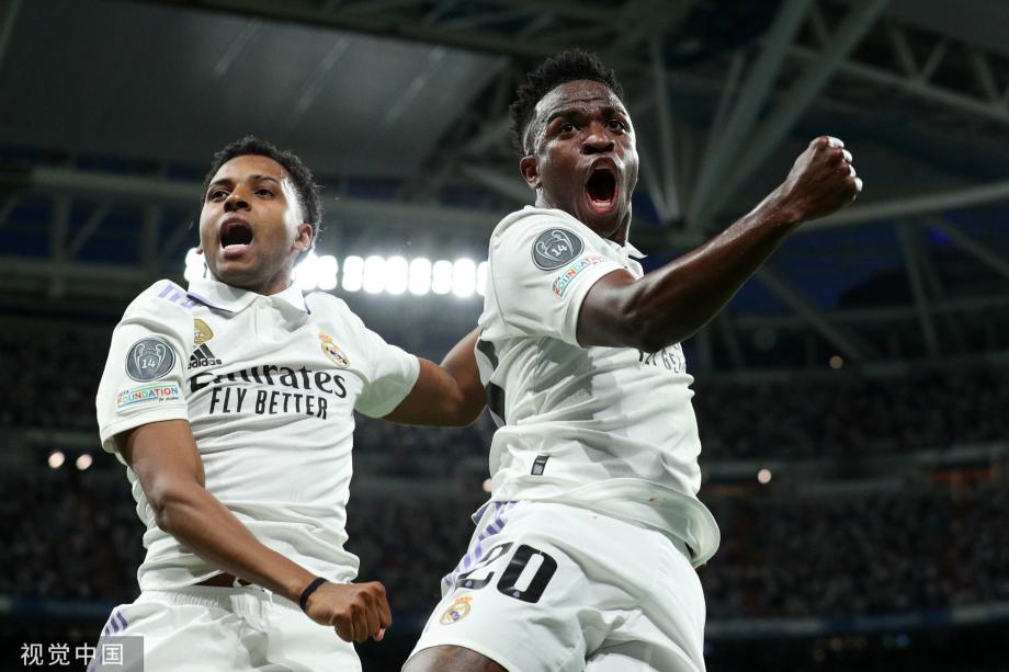 巴特勒则以 巴特勒则以