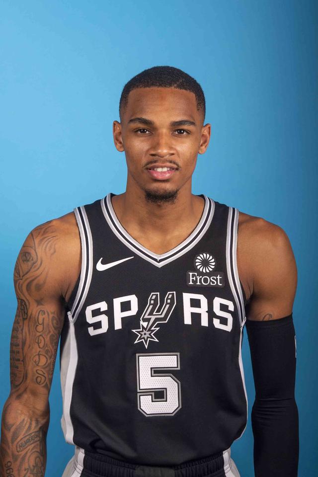 球队在任何 球队在任何