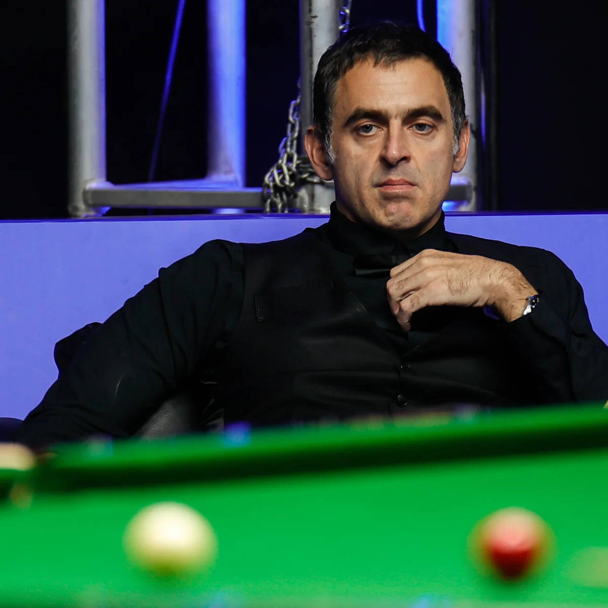 更像是一个 更像是一个