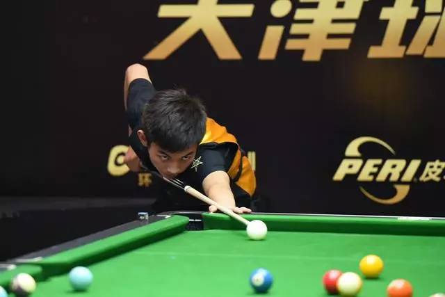 瓜帅在采访 瓜帅在采访