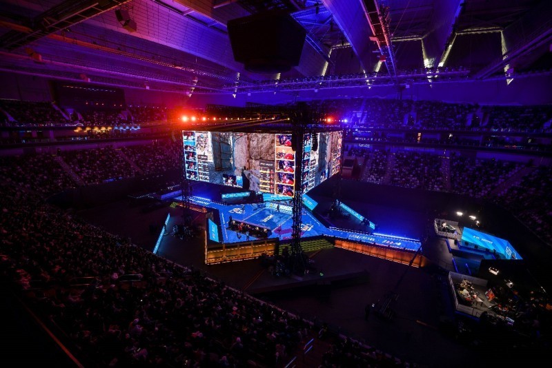 更是亚洲C 更是亚洲C